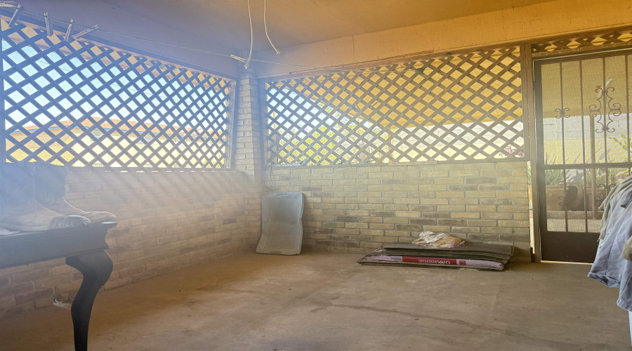 2602 Ireland St, Laredo, Texas 78046, 2 Bedrooms Bedrooms, 6 Rooms Rooms,2 BathroomsBathrooms,Residential,For Sale,2602 Ireland St,20254024