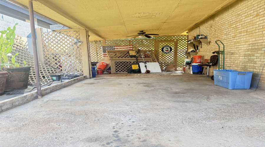 2602 Ireland St, Laredo, Texas 78046, 2 Bedrooms Bedrooms, 6 Rooms Rooms,2 BathroomsBathrooms,Residential,For Sale,2602 Ireland St,20254024