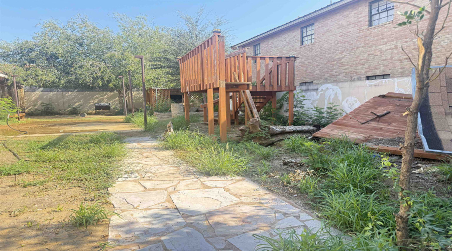 2602 Ireland St, Laredo, Texas 78046, 2 Bedrooms Bedrooms, 6 Rooms Rooms,2 BathroomsBathrooms,Residential,For Sale,2602 Ireland St,20254024