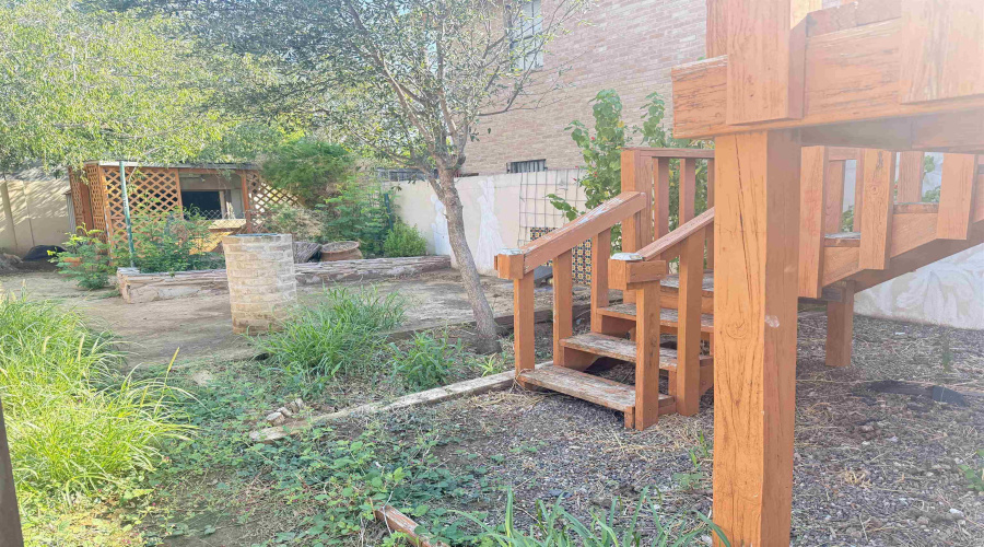 2602 Ireland St, Laredo, Texas 78046, 2 Bedrooms Bedrooms, 6 Rooms Rooms,2 BathroomsBathrooms,Residential,For Sale,2602 Ireland St,20254024