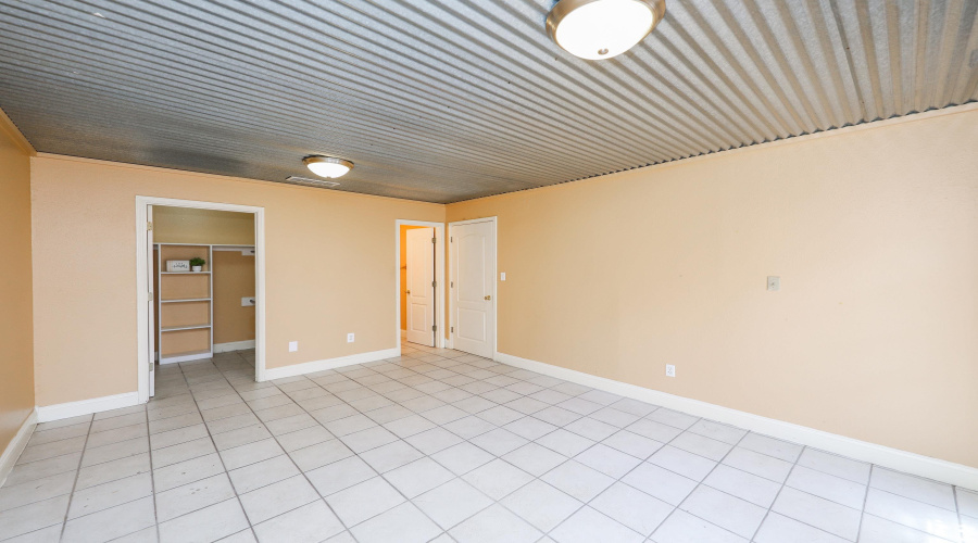 101 W Del Mar Blvd, LAREDO, Texas 78041, 2 Bedrooms Bedrooms, 5 Rooms Rooms,2 BathroomsBathrooms,Residential,For Sale,101 W Del Mar Blvd,20254026