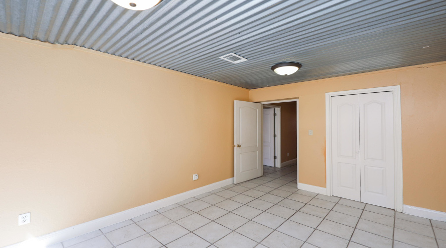 101 W Del Mar Blvd, LAREDO, Texas 78041, 2 Bedrooms Bedrooms, 5 Rooms Rooms,2 BathroomsBathrooms,Residential,For Sale,101 W Del Mar Blvd,20254026