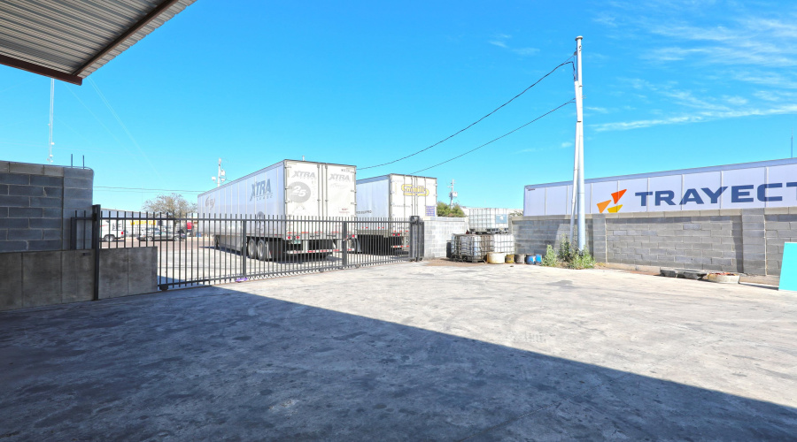 301 Grand Central Blvd, LAREDO, Texas 78045, 1 Bedroom Bedrooms, ,1 BathroomBathrooms,Commercial/industrial,For Rent,301 Grand Central Blvd,20254336