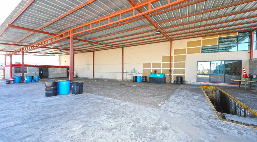 301 Grand Central Blvd, LAREDO, Texas 78045, 1 Bedroom Bedrooms, ,1 BathroomBathrooms,Commercial/industrial,For Rent,301 Grand Central Blvd,20254336