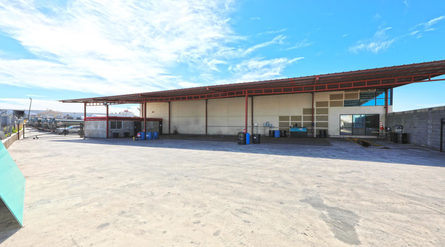 301 Grand Central Blvd, LAREDO, Texas 78045, 1 Bedroom Bedrooms, ,1 BathroomBathrooms,Commercial/industrial,For Rent,301 Grand Central Blvd,20254336