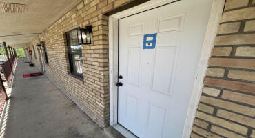 3005 E Price St, LAREDO, Texas 78043, 2 Bedrooms Bedrooms, 4 Rooms Rooms,1 BathroomBathrooms,Residential,For Rent,3005 E Price St,20254029