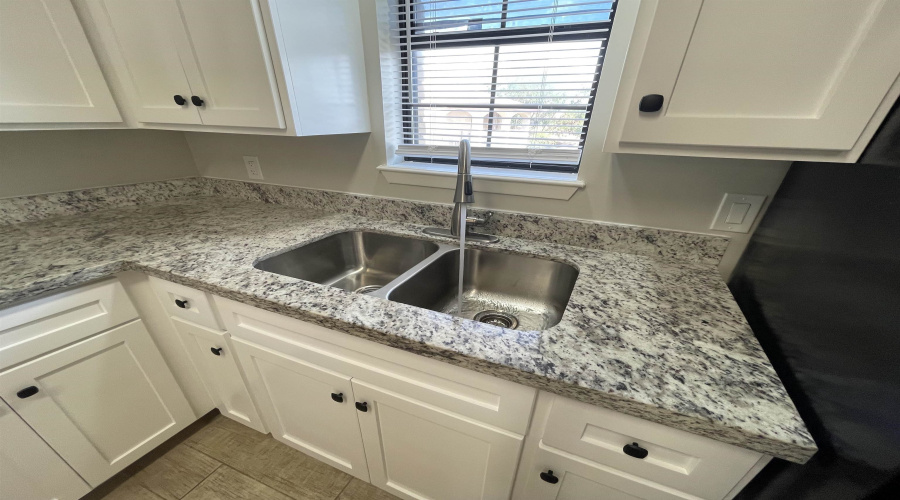 3005 E Price St, LAREDO, Texas 78043, 2 Bedrooms Bedrooms, 4 Rooms Rooms,1 BathroomBathrooms,Residential,For Rent,3005 E Price St,20254029