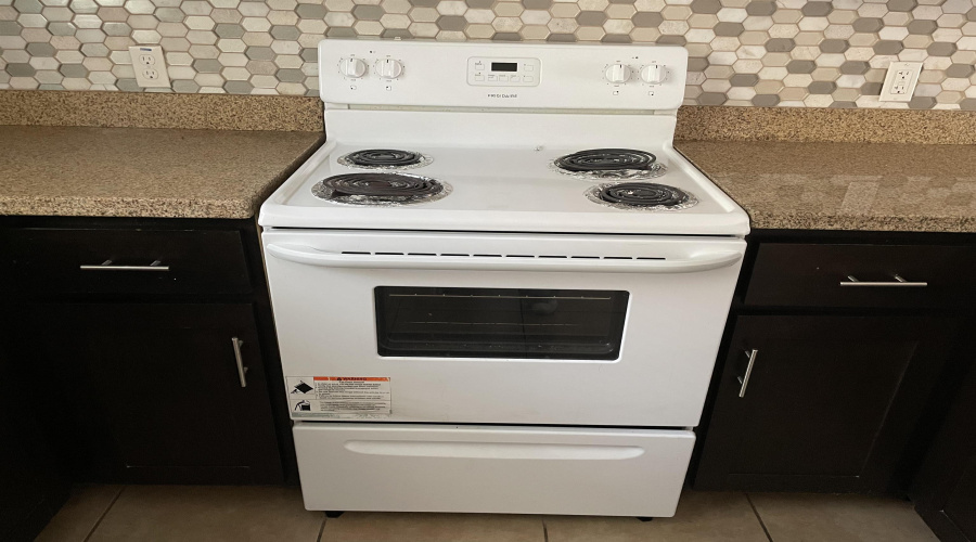 5402 Marcella Ave, LAREDO, Texas 78041, 1 Bedroom Bedrooms, 3 Rooms Rooms,1 BathroomBathrooms,Residential,For Rent,5402 Marcella Ave,20254032