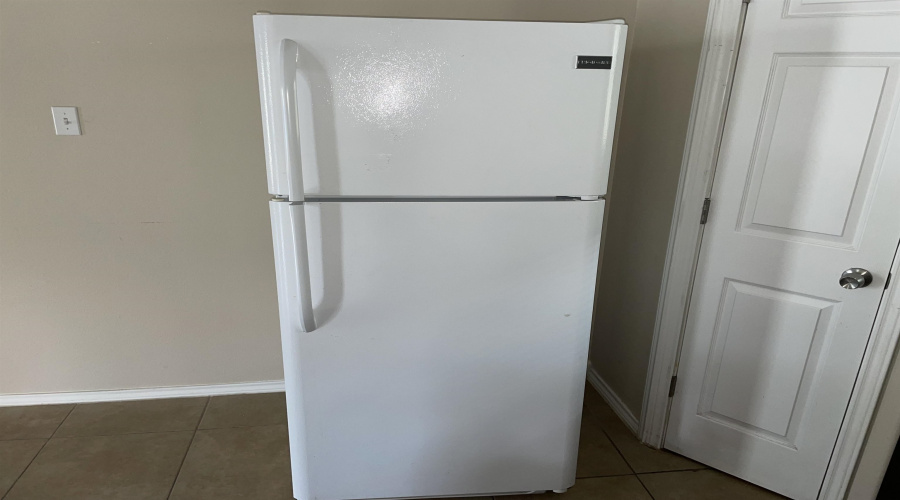 5402 Marcella Ave, LAREDO, Texas 78041, 1 Bedroom Bedrooms, 3 Rooms Rooms,1 BathroomBathrooms,Residential,For Rent,5402 Marcella Ave,20254032