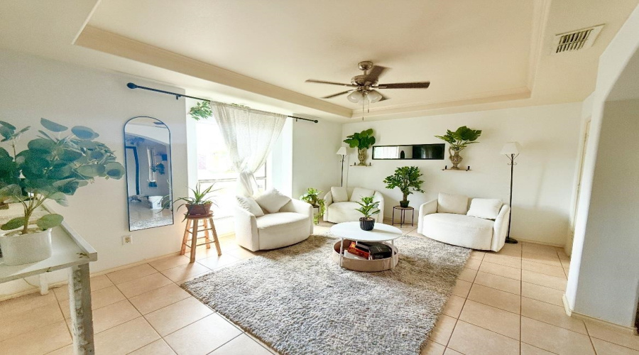 4707 Los Laureles Ln, LAREDO, Texas 78046, 4 Bedrooms Bedrooms, 6 Rooms Rooms,2 BathroomsBathrooms,Residential,For Rent,4707 Los Laureles Ln,20254034