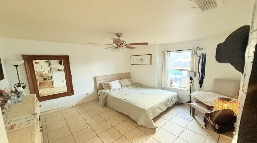4707 Los Laureles Ln, LAREDO, Texas 78046, 4 Bedrooms Bedrooms, 6 Rooms Rooms,2 BathroomsBathrooms,Residential,For Rent,4707 Los Laureles Ln,20254034
