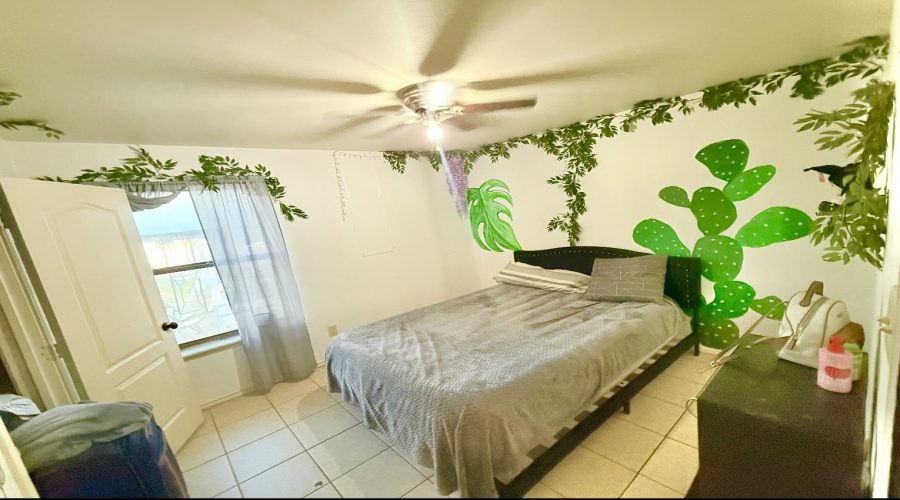 4707 Los Laureles Ln, LAREDO, Texas 78046, 4 Bedrooms Bedrooms, 6 Rooms Rooms,2 BathroomsBathrooms,Residential,For Rent,4707 Los Laureles Ln,20254034