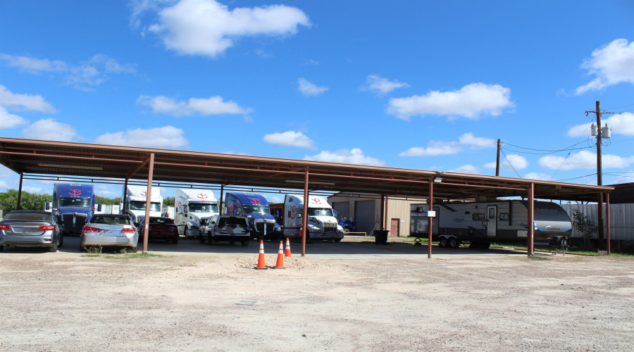 5508 E Saunders St, LAREDO, Texas 78041, 1 Bedroom Bedrooms, 51 Rooms Rooms,4 BathroomsBathrooms,Commercial/industrial,For Sale,5508 E Saunders St,20254428