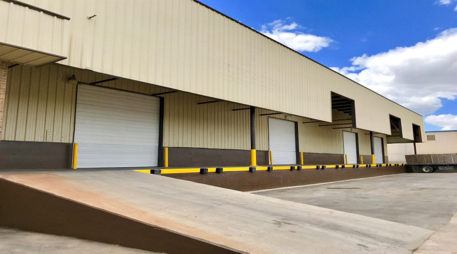 8910 San Mateo Dr, Laredo, Texas 78045, 1 Bedroom Bedrooms, 21 Rooms Rooms,2 BathroomsBathrooms,Commercial/industrial,For Rent,8910 San Mateo Dr,20254430