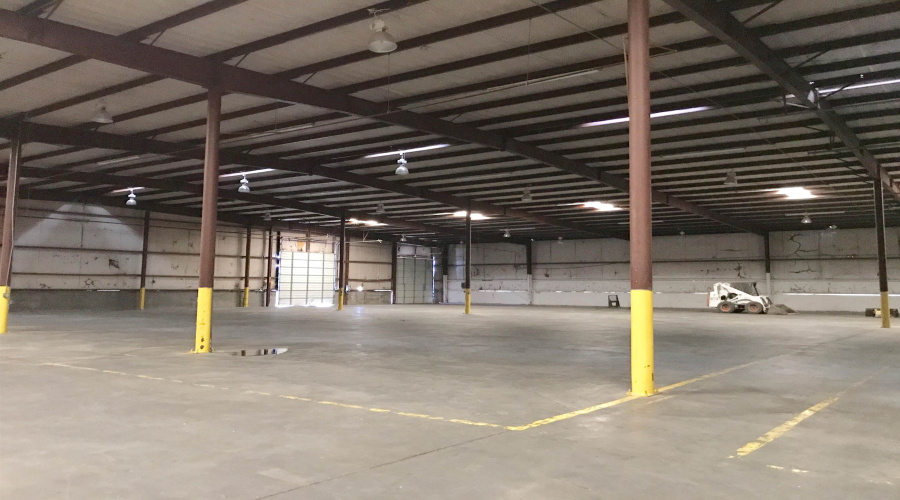 8910 San Mateo Dr, Laredo, Texas 78045, 1 Bedroom Bedrooms, 21 Rooms Rooms,2 BathroomsBathrooms,Commercial/industrial,For Rent,8910 San Mateo Dr,20254430