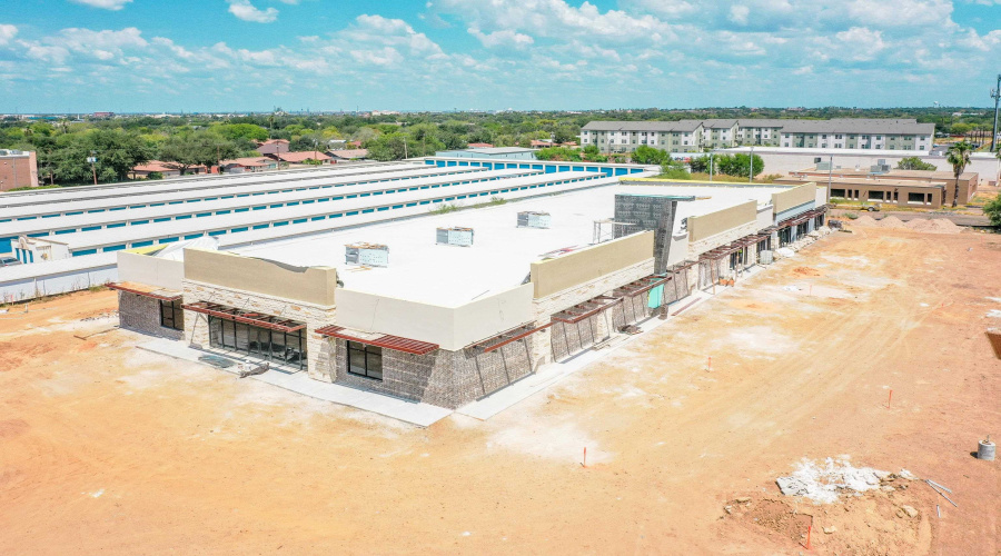 1016 Calton Rd, LAREDO, Texas 78041, 1 Room Rooms,1 BathroomBathrooms,Commercial retail/office,For Rent,1016 Calton Rd,20253905