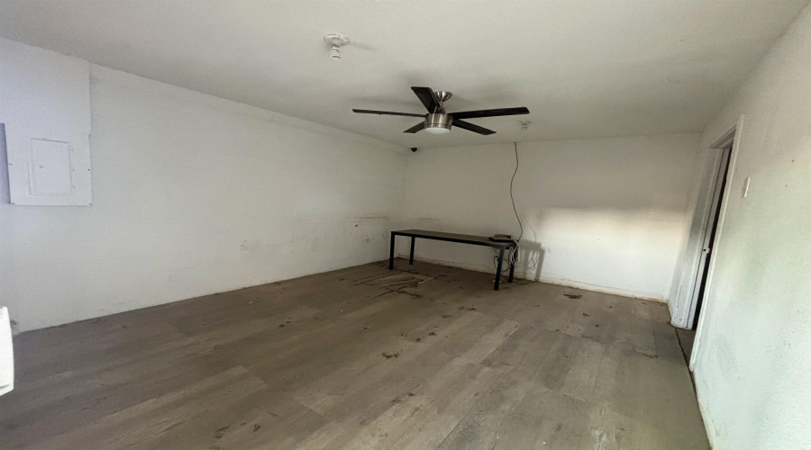 6201 McPherson Rd, Laredo, Texas 78041, 1 Room Rooms,2 BathroomsBathrooms,Commercial retail/office,For Rent,6201 McPherson Rd,20253914