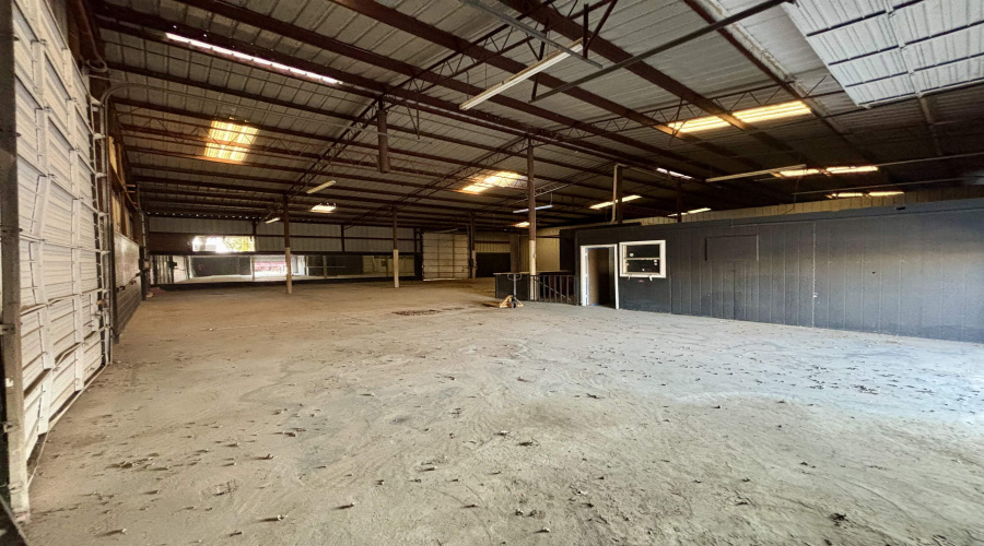 6201 McPherson Rd, Laredo, Texas 78041, 1 Room Rooms,2 BathroomsBathrooms,Commercial retail/office,For Rent,6201 McPherson Rd,20253914