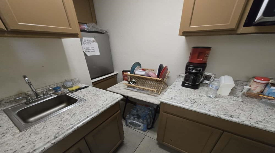 711 Enterprise St, Laredo, Texas 78045, 1 Bedroom Bedrooms, 21 Rooms Rooms,2 BathroomsBathrooms,Commercial/industrial,For Rent,711 Enterprise St,20254445