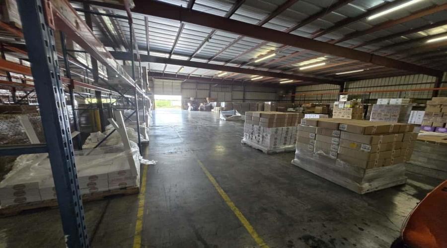 711 Enterprise St, Laredo, Texas 78045, 1 Bedroom Bedrooms, 21 Rooms Rooms,2 BathroomsBathrooms,Commercial/industrial,For Rent,711 Enterprise St,20254445