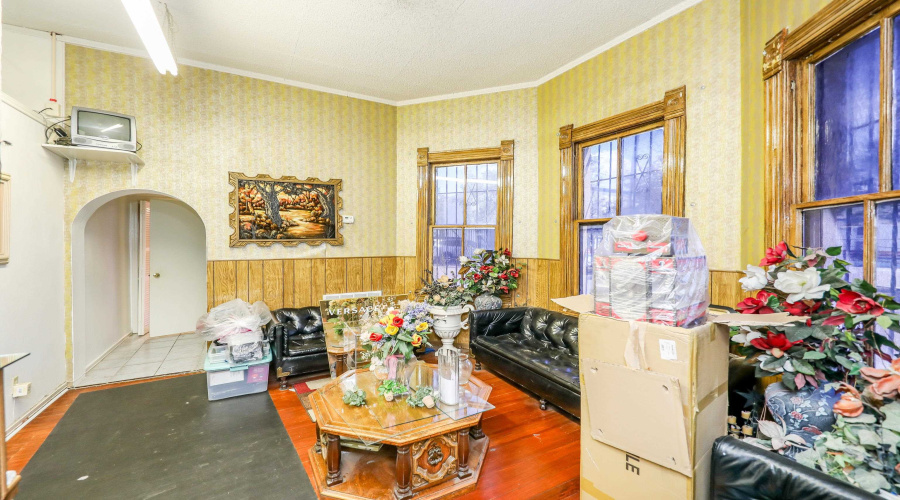 1019 San Bernardo Ave, Laredo, Texas 78040, 1 Room Rooms,4 BathroomsBathrooms,Commercial retail/office,For Sale,1019 San Bernardo Ave,20253938