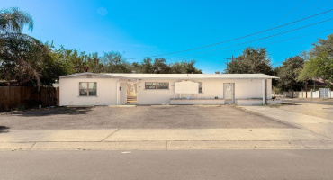 1601 Musser St, Laredo, Texas 78043, 1 Room Rooms,2 BathroomsBathrooms,Commercial retail/office,For Sale,1601 Musser St,20253940
