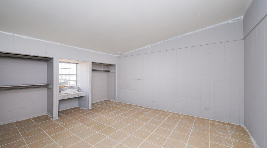 2716 E Price St, Laredo, Texas 78043, ,Multi-family,For Sale,2716 E Price St,20253988