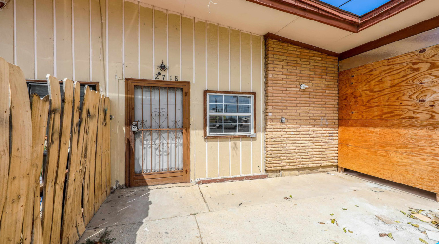 2716 E Price St, Laredo, Texas 78043, ,Multi-family,For Sale,2716 E Price St,20253988