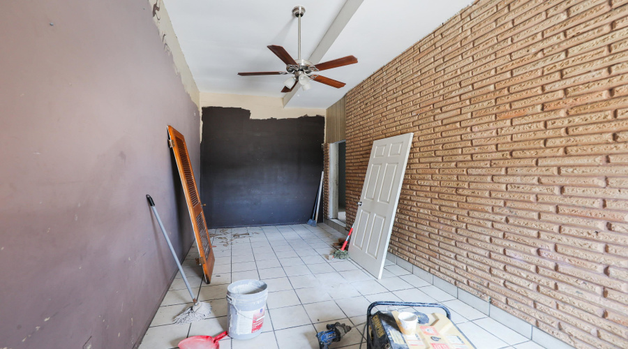 2716 E Price St, Laredo, Texas 78043, ,Multi-family,For Sale,2716 E Price St,20253988
