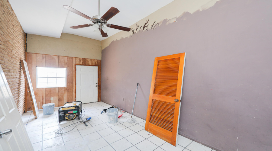 2716 E Price St, Laredo, Texas 78043, ,Multi-family,For Sale,2716 E Price St,20253988