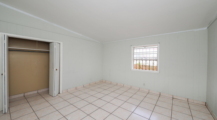 2716 E Price St, Laredo, Texas 78043, ,Multi-family,For Sale,2716 E Price St,20253988