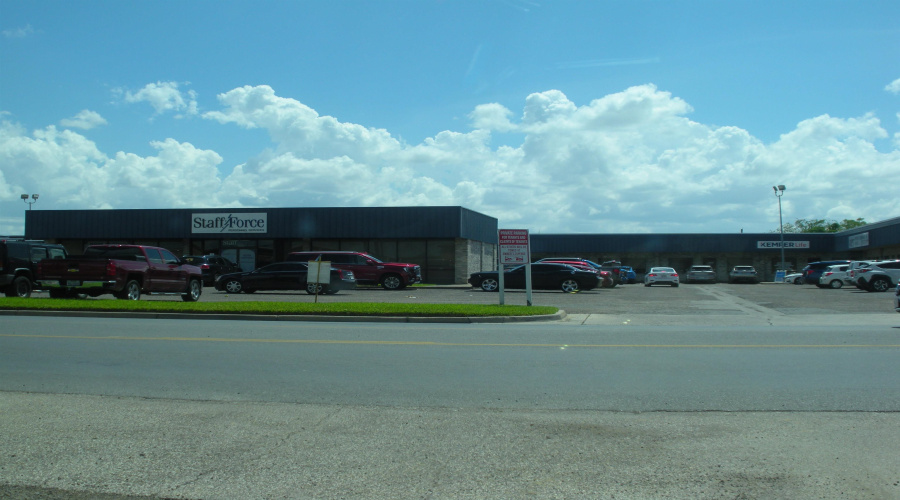 1505 Calle Del Norte, Laredo, Texas 78041, 1 Room Rooms,1 BathroomBathrooms,Commercial retail/office,For Rent,1505 Calle Del Norte,20254049