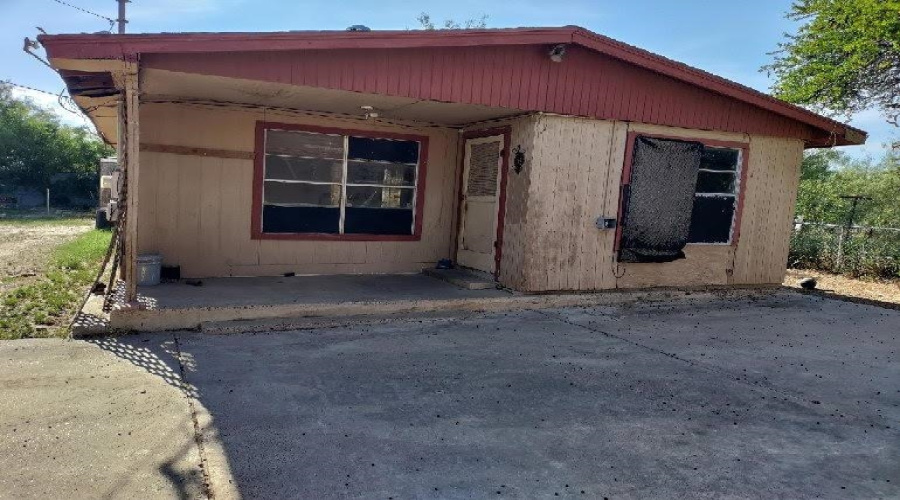 1720 S Meadow Ave, Laredo, Texas 78046, ,Multi-family,For Sale,1720 S Meadow Ave,20254130