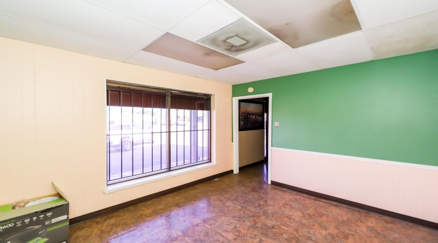 12153 Valliant St., San Antonio, Texas 78216, 1 Bedroom Bedrooms, ,4 BathroomsBathrooms,Commercial/industrial,For Rent,12153 Valliant St.,20254513