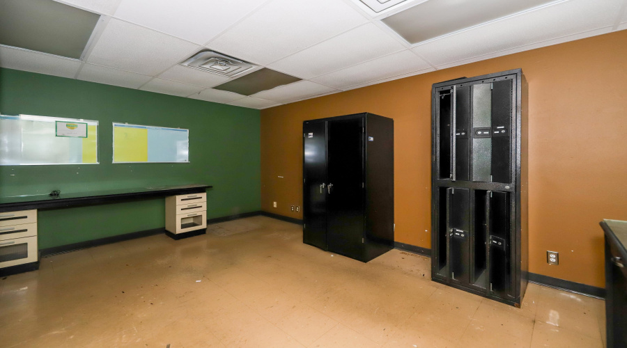 12153 Valliant St., San Antonio, Texas 78216, 1 Bedroom Bedrooms, ,4 BathroomsBathrooms,Commercial/industrial,For Rent,12153 Valliant St.,20254513