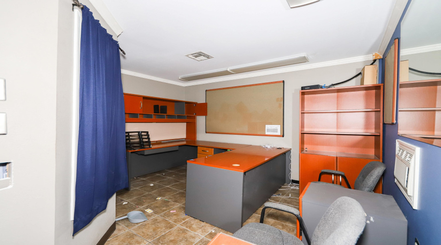 12153 Valliant St., San Antonio, Texas 78216, 1 Bedroom Bedrooms, ,4 BathroomsBathrooms,Commercial/industrial,For Rent,12153 Valliant St.,20254513