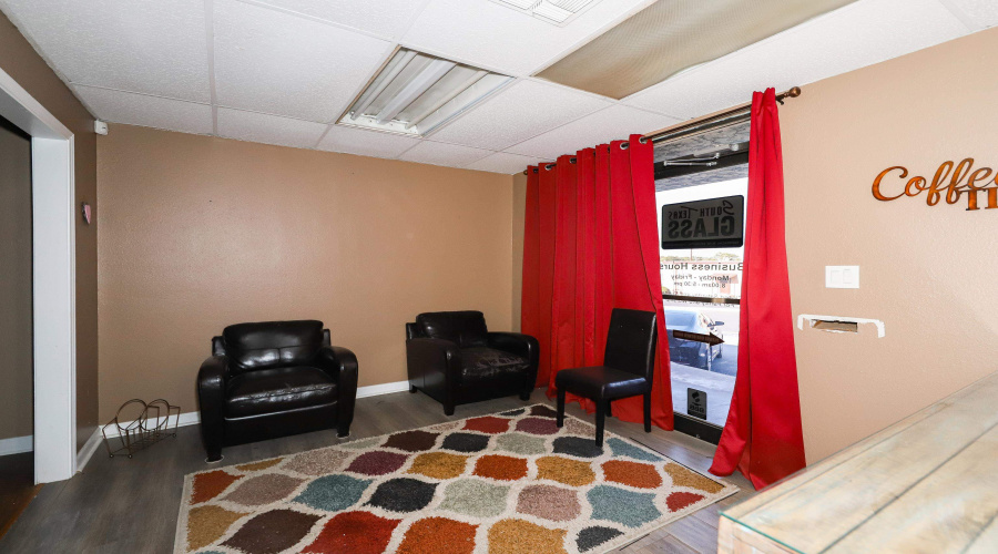 12153 Valliant St., San Antonio, Texas 78216, 1 Bedroom Bedrooms, ,4 BathroomsBathrooms,Commercial/industrial,For Rent,12153 Valliant St.,20254513