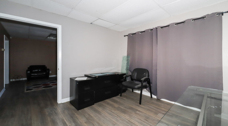 12153 Valliant St., San Antonio, Texas 78216, 1 Bedroom Bedrooms, ,4 BathroomsBathrooms,Commercial/industrial,For Rent,12153 Valliant St.,20254513