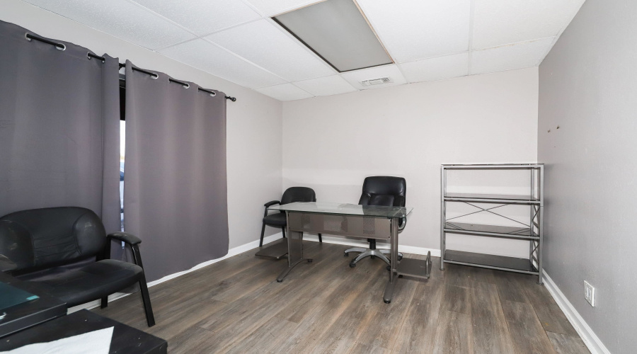 12153 Valliant St., San Antonio, Texas 78216, 1 Bedroom Bedrooms, ,4 BathroomsBathrooms,Commercial/industrial,For Rent,12153 Valliant St.,20254513