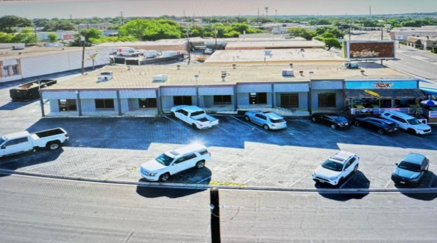 12153 Valliant St., San Antonio, Texas 78216, 1 Bedroom Bedrooms, ,4 BathroomsBathrooms,Commercial/industrial,For Rent,12153 Valliant St.,20254513