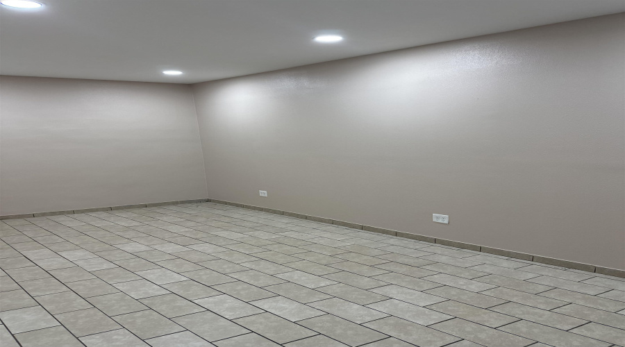 2219 Blaine St, LAREDO, Texas 78046, 1 Room Rooms,1 BathroomBathrooms,Commercial retail/office,For Rent,2219 Blaine St,20254127