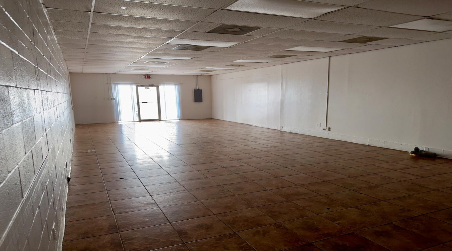 666 Prada-Machin Dr, Laredo, Texas 78046, 1 Room Rooms,1 BathroomBathrooms,Commercial retail/office,For Rent,666 Prada-Machin Dr,20254129