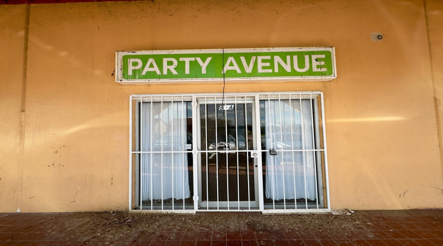 666 Prada-Machin Dr, Laredo, Texas 78046, 1 Room Rooms,1 BathroomBathrooms,Commercial retail/office,For Rent,666 Prada-Machin Dr,20254129