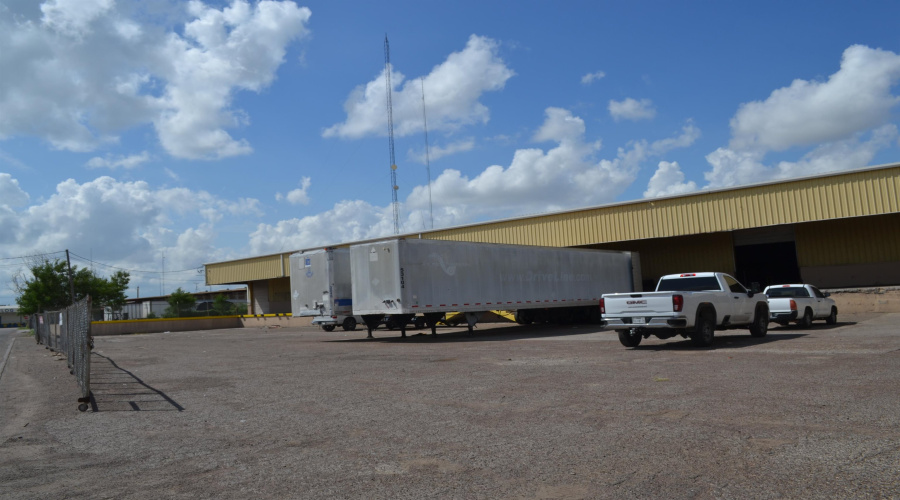 4502 Modern Ln, Laredo, Texas 78041, 1 Bedroom Bedrooms, 6 Rooms Rooms,3 BathroomsBathrooms,Commercial/industrial,For Rent,4502 Modern Ln,20254518