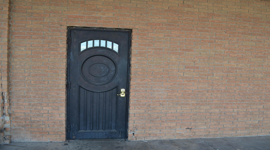 4502 Modern Ln, Laredo, Texas 78041, 1 Bedroom Bedrooms, 6 Rooms Rooms,3 BathroomsBathrooms,Commercial/industrial,For Rent,4502 Modern Ln,20254518