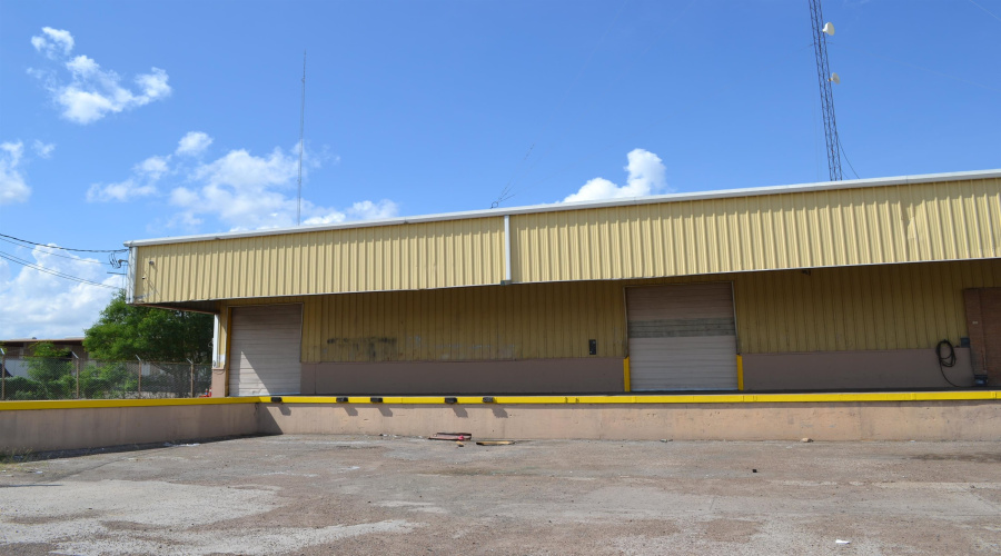 4502 Modern Ln, Laredo, Texas 78041, 1 Bedroom Bedrooms, 6 Rooms Rooms,3 BathroomsBathrooms,Commercial/industrial,For Rent,4502 Modern Ln,20254518