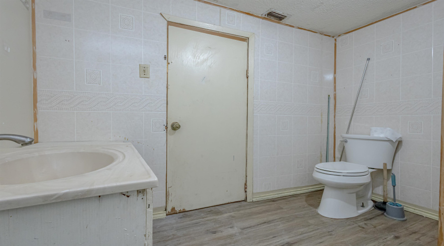 1701 Lincoln St, LAREDO, Texas 78040, ,Multi-family,For Sale,1701 Lincoln St,20254178