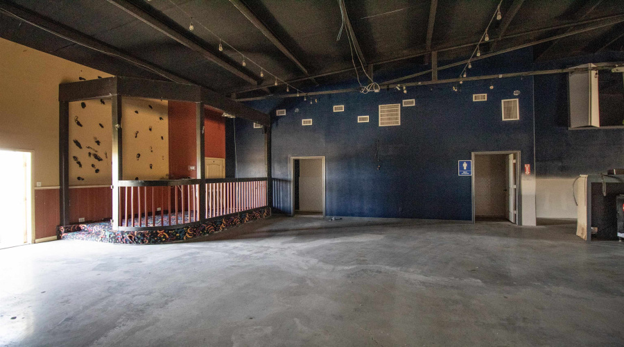 5029 S U.S. Hwy 83, FALCON, Texas 78564, 1 Bedroom Bedrooms, 51 Rooms Rooms,4 BathroomsBathrooms,Commercial/industrial,For Sale,5029 S U.S. Hwy 83,20254526
