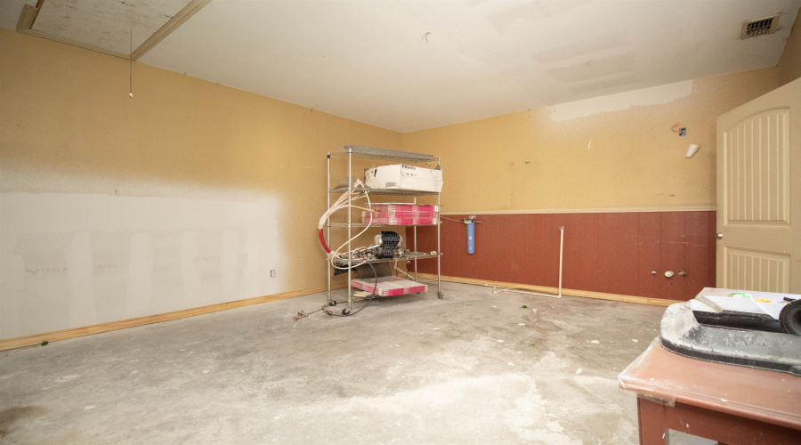5029 S U.S. Hwy 83, FALCON, Texas 78564, 1 Bedroom Bedrooms, 51 Rooms Rooms,4 BathroomsBathrooms,Commercial/industrial,For Sale,5029 S U.S. Hwy 83,20254526