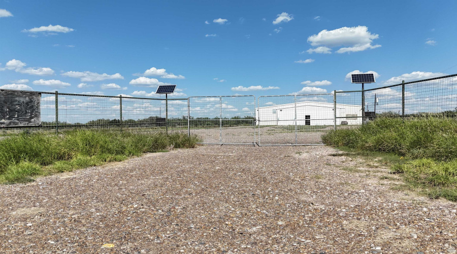 5029 S U.S. Hwy 83, FALCON, Texas 78564, 1 Bedroom Bedrooms, 51 Rooms Rooms,4 BathroomsBathrooms,Commercial/industrial,For Sale,5029 S U.S. Hwy 83,20254526